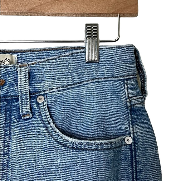 Madewell | The Perfect Vintage Jean raw hem knee rip edition light wash … - Picture 9 of 16